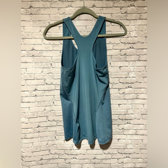 Nike Dri Fit Cerulean Blue Workout Tank Medium (M) - Picture 3 of 6